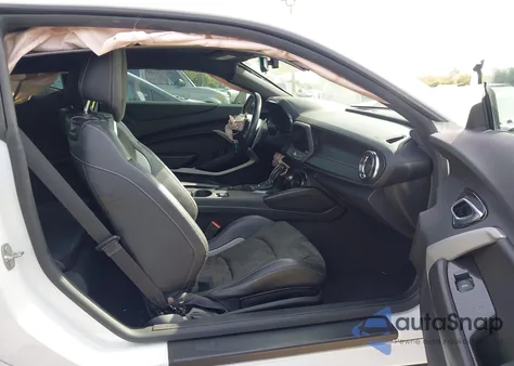 2019 Chevrolet Camaro 1Ss z USA, uszkodzony, nr VIN 1G1FF1R75K0157341